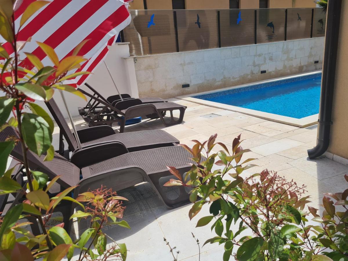 פורץ Apartments Jukic מראה חיצוני תמונה