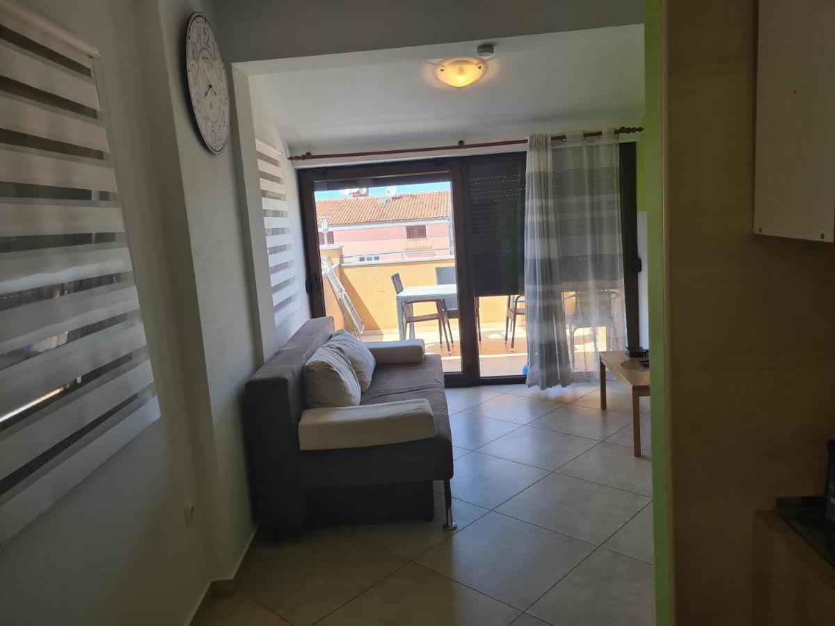 פורץ Apartments Jukic מראה חיצוני תמונה