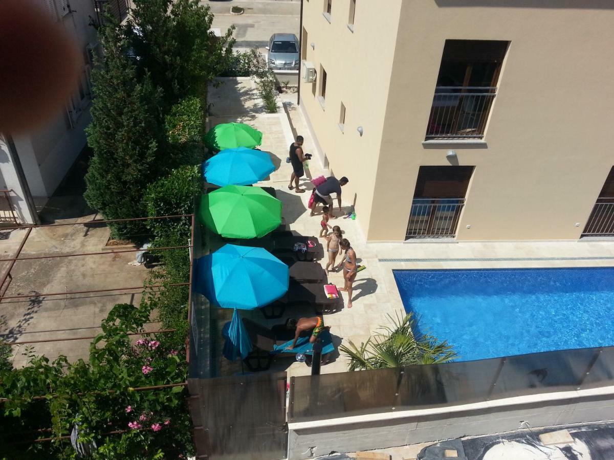 פורץ Apartments Jukic מראה חיצוני תמונה