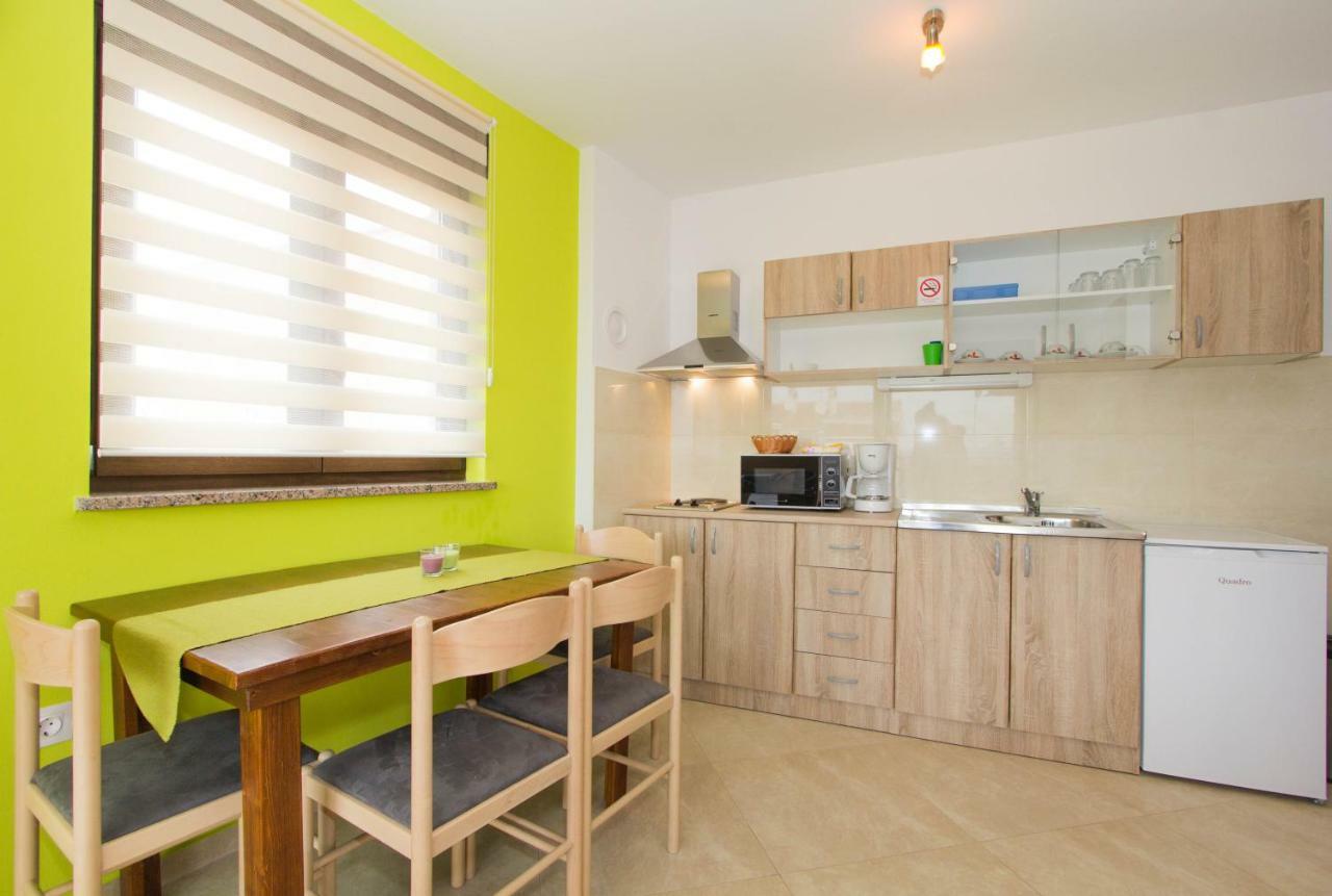 פורץ Apartments Jukic מראה חיצוני תמונה