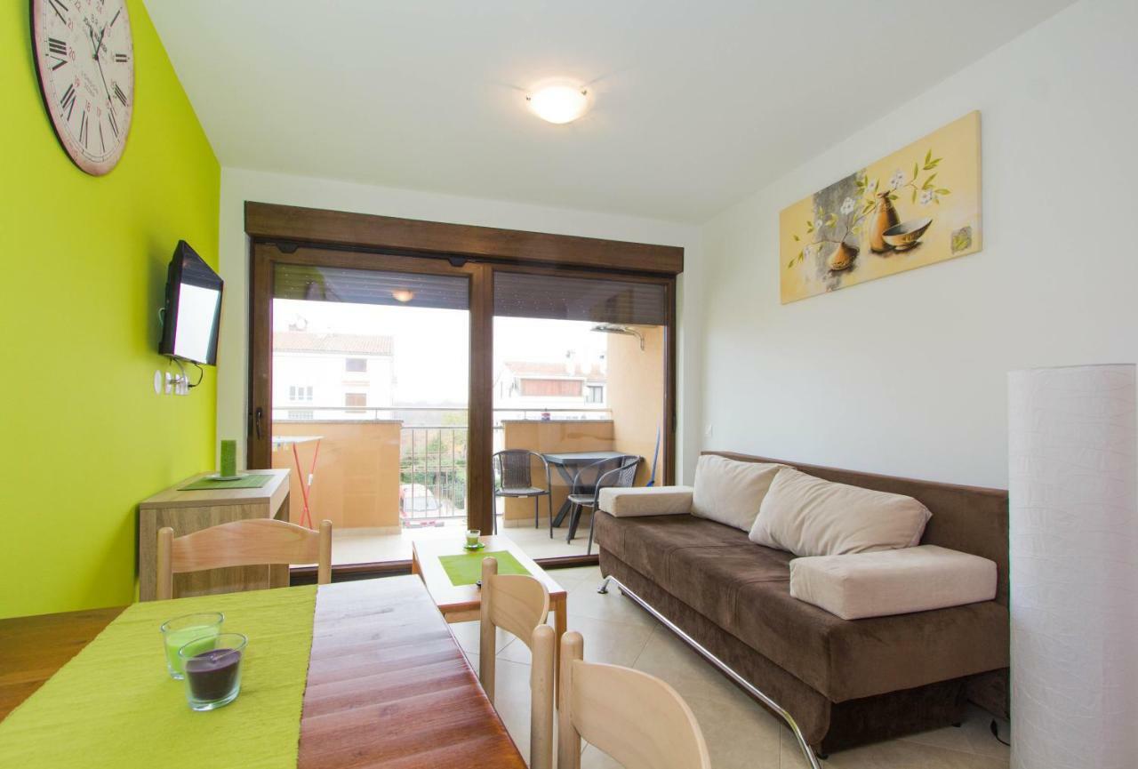 פורץ Apartments Jukic מראה חיצוני תמונה